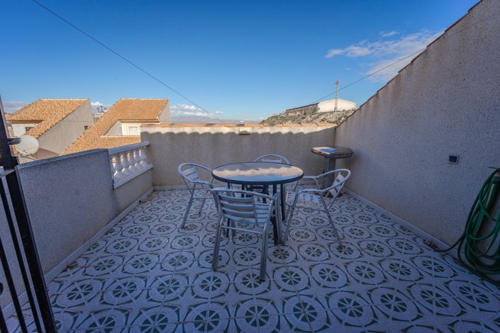 Image No.28-3 Bed Villa for sale