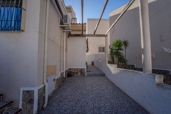 Image No.37-3 Bed Villa for sale