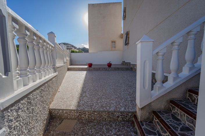 Image No.39-3 Bed Villa for sale