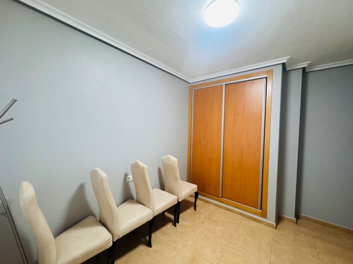 Image No.8-3 Bed Apartment for sale