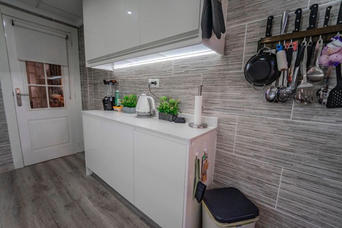 Image No.13-2 Bed Townhouse for sale