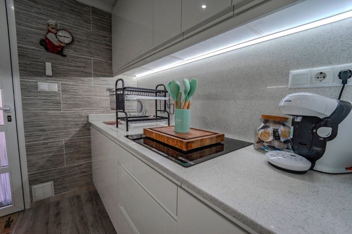 Image No.17-2 Bed Townhouse for sale