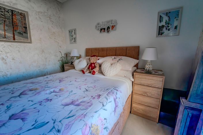 Image No.20-2 Bed Townhouse for sale