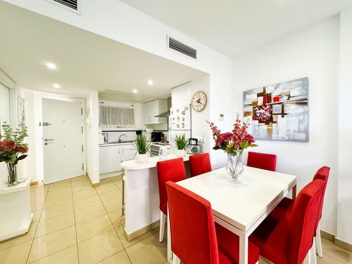 Image No.8-2 Bed Apartment for sale