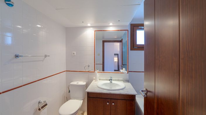 Image No.18-2 Bed Apartment for sale