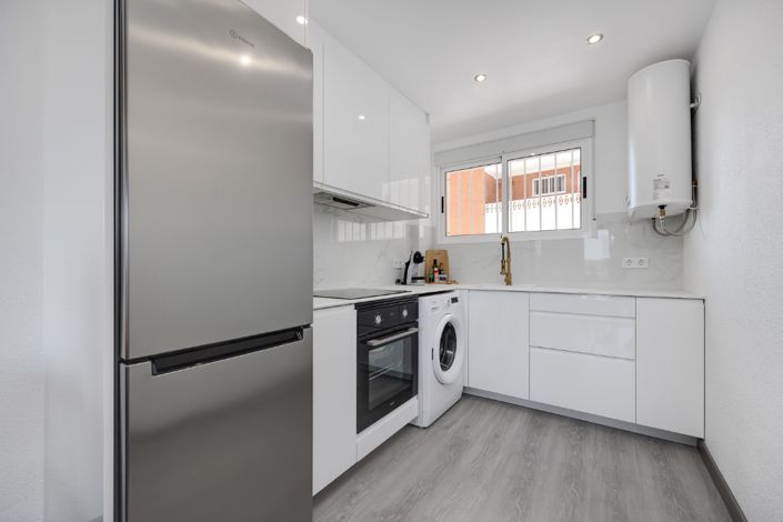 Image No.11-2 Bed Apartment for sale