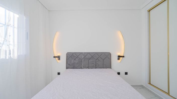 Image No.20-1 Bed Apartment for sale