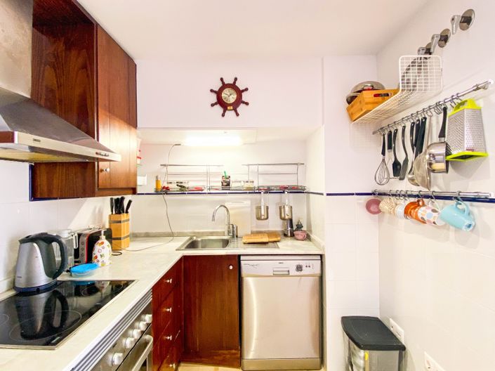 Image No.13-2 Bed Apartment for sale