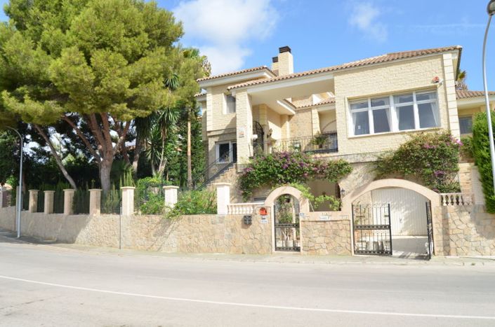 Image No.3-4 Bed Villa for sale