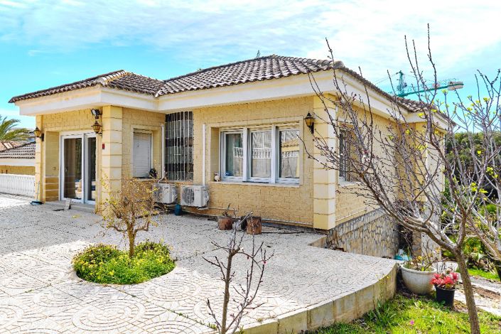 Image No.43-4 Bed Villa for sale