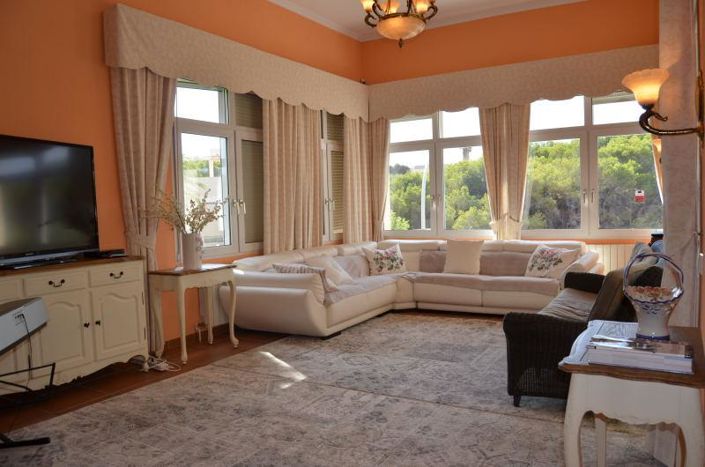 Image No.3-4 Bed Villa for sale