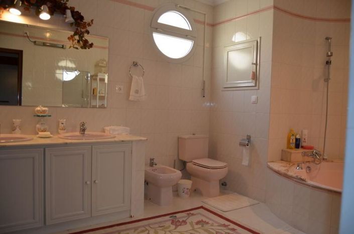 Image No.9-4 Bed Villa for sale