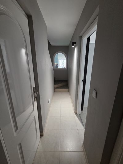 Image No.19-3 Bed Townhouse for sale