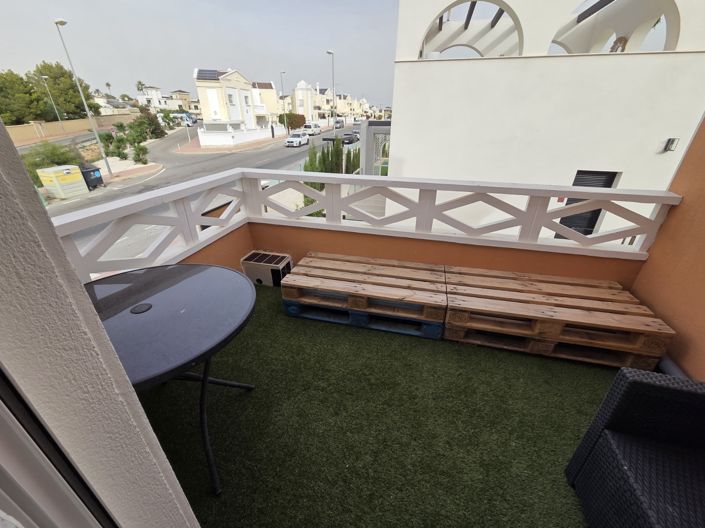 Image No.21-3 Bed Townhouse for sale