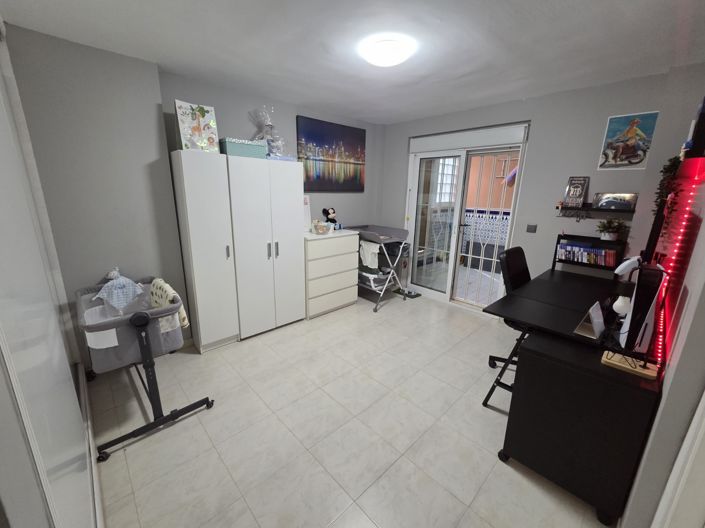 Image No.8-3 Bed Townhouse for sale