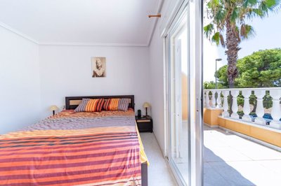 o1jc42kk2a1lojguvme5lora6p2m