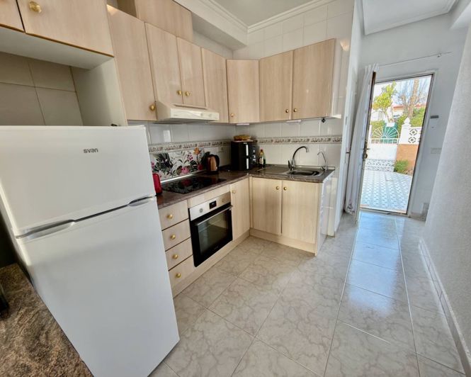 Image No.5-2 Bed Townhouse for sale