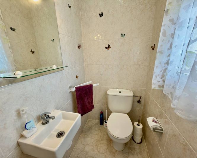 Image No.7-2 Bed Townhouse for sale