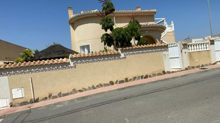 Image No.25-4 Bed Villa for sale