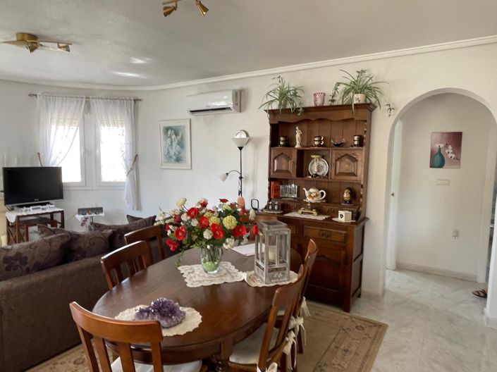 Image No.3-4 Bed Villa for sale