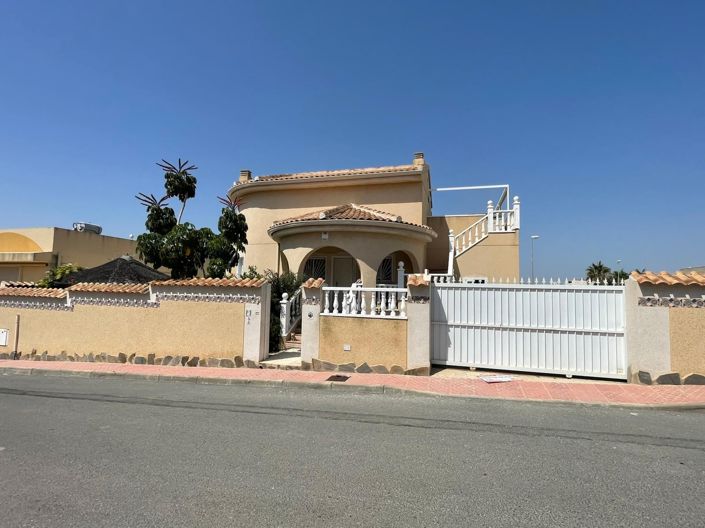 Image No.30-4 Bed Villa for sale