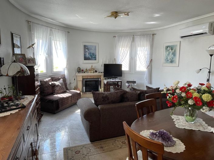 Image No.4-4 Bed Villa for sale