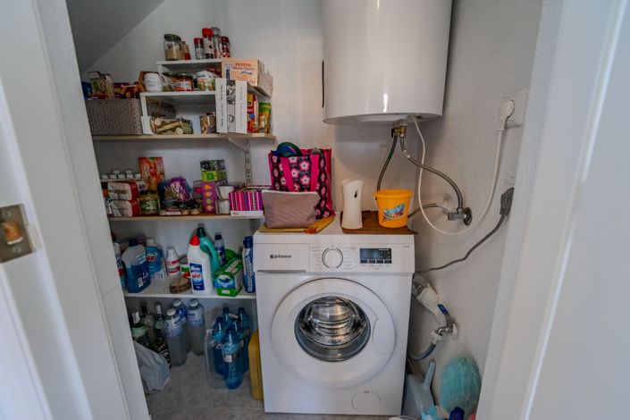 Image No.14-2 Bed House for sale