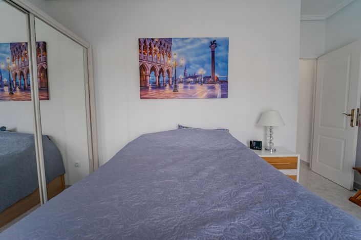 Image No.19-2 Bed House for sale