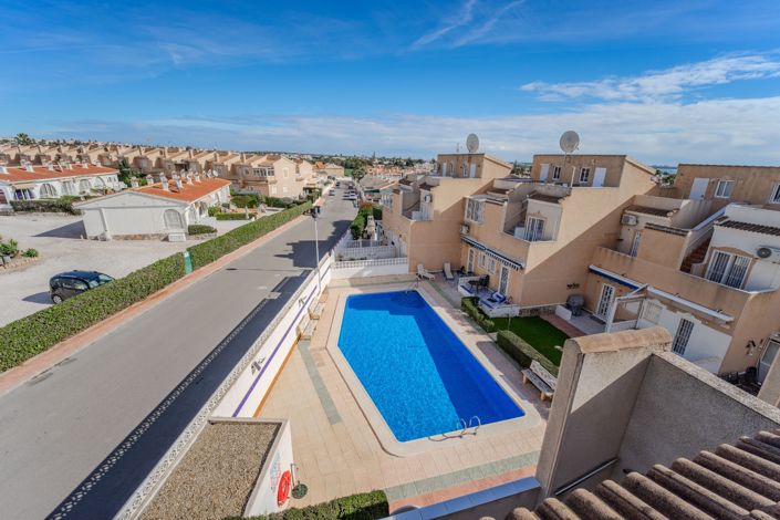 Image No.3-2 Bed House for sale