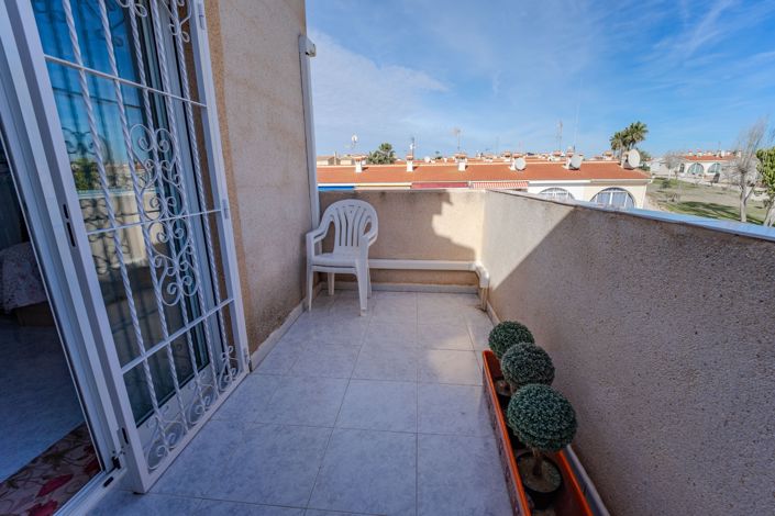 Image No.24-2 Bed House for sale