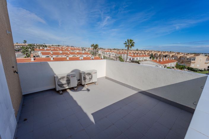 Image No.29-2 Bed House for sale