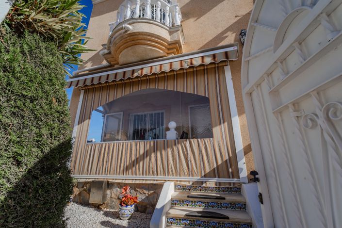 Image No.35-2 Bed House for sale