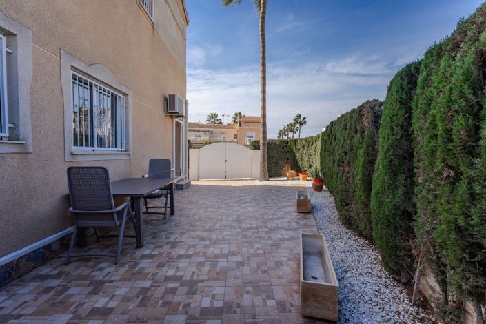 Image No.37-2 Bed House for sale