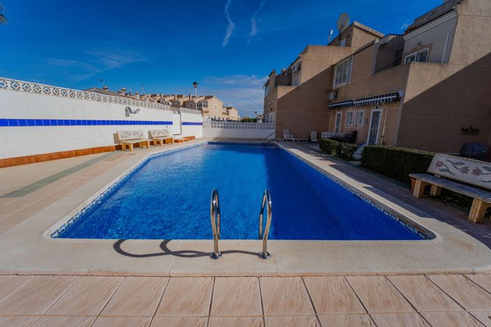 Image No.38-2 Bed House for sale