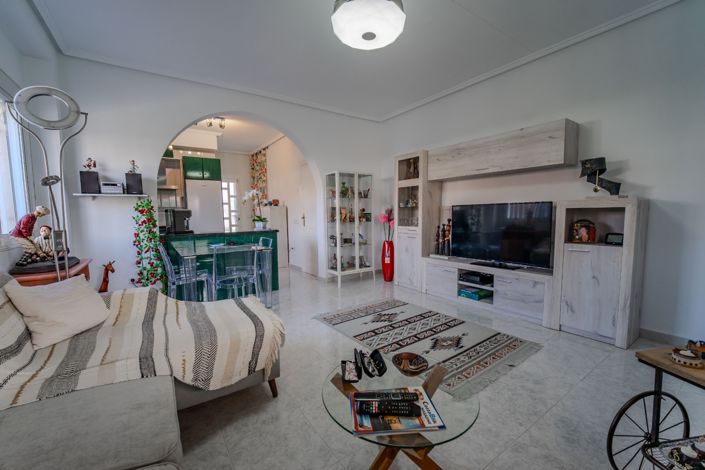 Image No.5-2 Bed House for sale