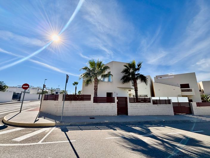 Image No.13-3 Bed Villa for sale