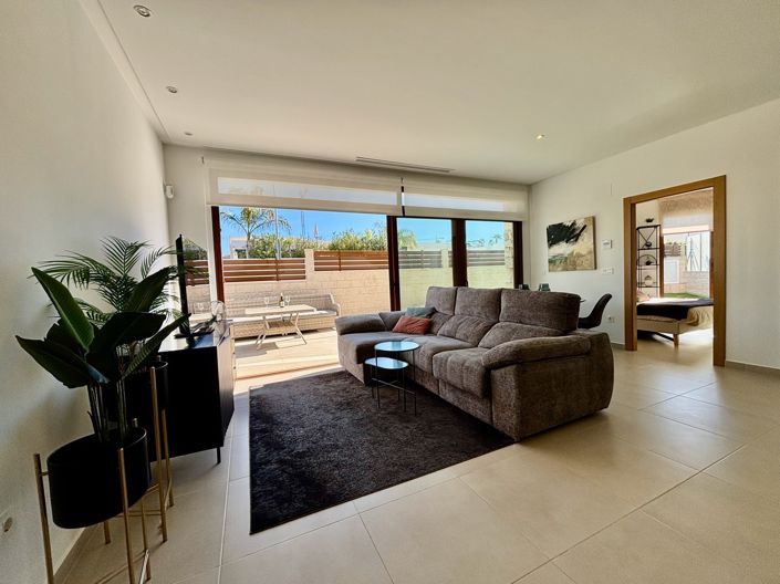 Image No.3-3 Bed Villa for sale