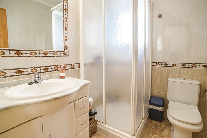 Image No.19-2 Bed Villa for sale