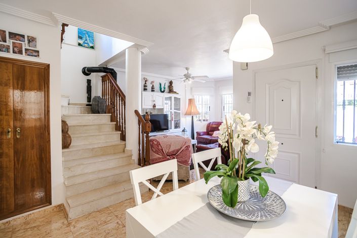 Image No.20-2 Bed Villa for sale