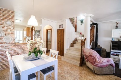 o1jf11egvcct5k5ni8711qv8cg36