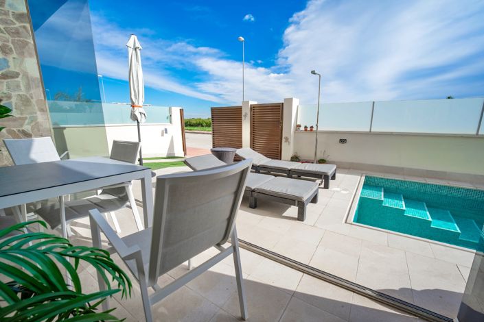 Image No.35-2 Bed Property for sale