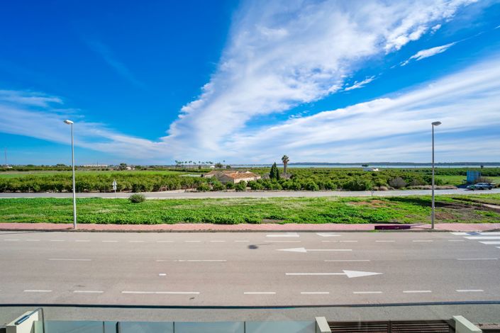 Image No.41-2 Bed Property for sale