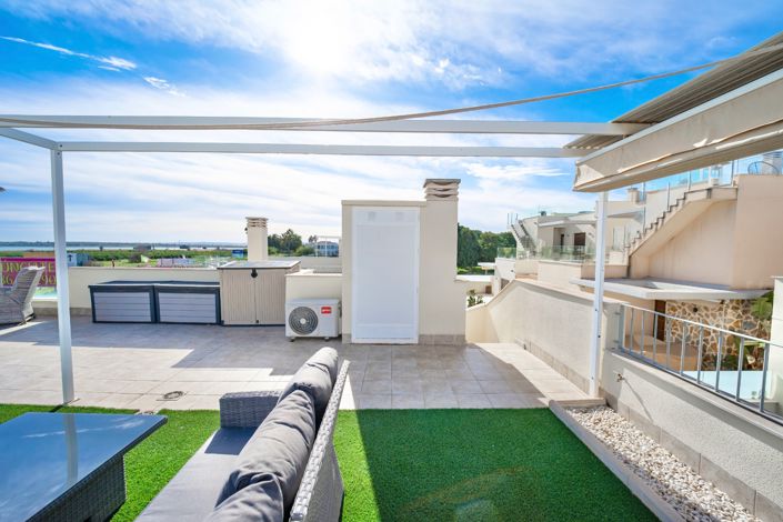 Image No.44-2 Bed Property for sale