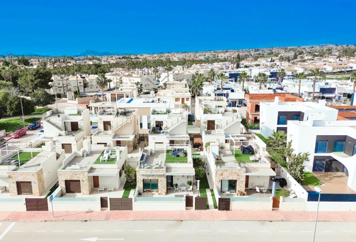 Image No.45-2 Bed Property for sale