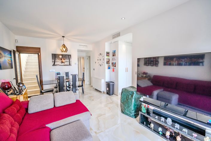 Image No.6-2 Bed Property for sale