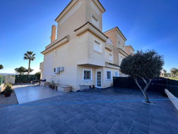 o1jeu7me5d1o4tp50s4p15jk193s2e