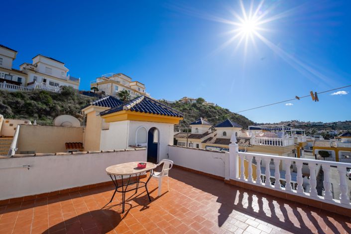 Image No.38-2 Bed House for sale