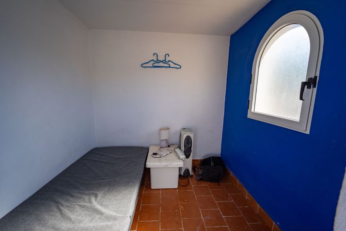 Image No.41-2 Bed House for sale