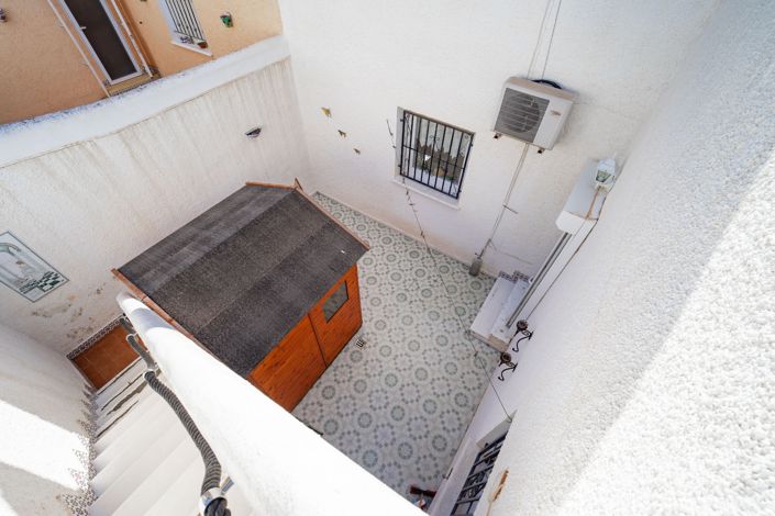 Image No.43-2 Bed House for sale