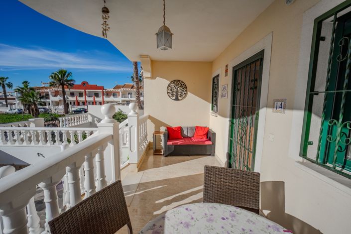 Image No.11-3 Bed Townhouse for sale